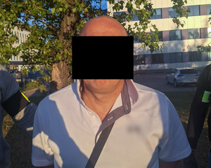 funkcjonariusze i osoby zatrzymane