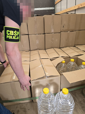 funkcjonariusze w trakcie realizacji