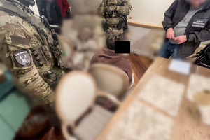 funkcjonariusze w trakcie działań