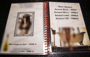 funkcjonariusze w trakcie działań